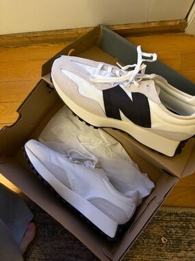 New Balance women’s White and Black 327 Sneakers